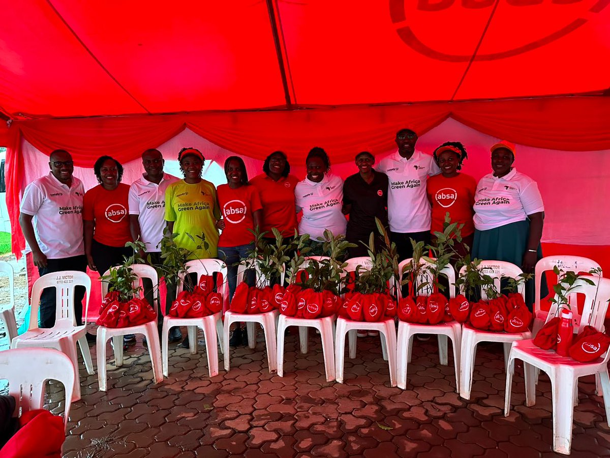 greeningaf's tweet photo. π The stage is set for something truly remarkable! Stay tuned as we embark on a journey to transform our city. The #AbsaGreening event promises to be a day filled with purpose, positivity, and progress. Let's make it memorable! πΏπ³ #GreeningHoima #GreeningAfrica #GreenCity https://t.co/W1T6HCnbrl