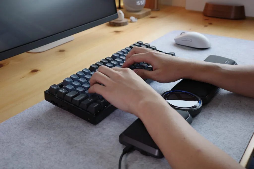XlayoutJP's tweet photo. 仕事に役立つ便利なガジェット【仕事の効率Up!】
#xlayout #お前らのPCデスク周り晒していけ #お前らのPCデスク周り晒してけ #クリスタラー https://t.co/fKmlfqu4kP