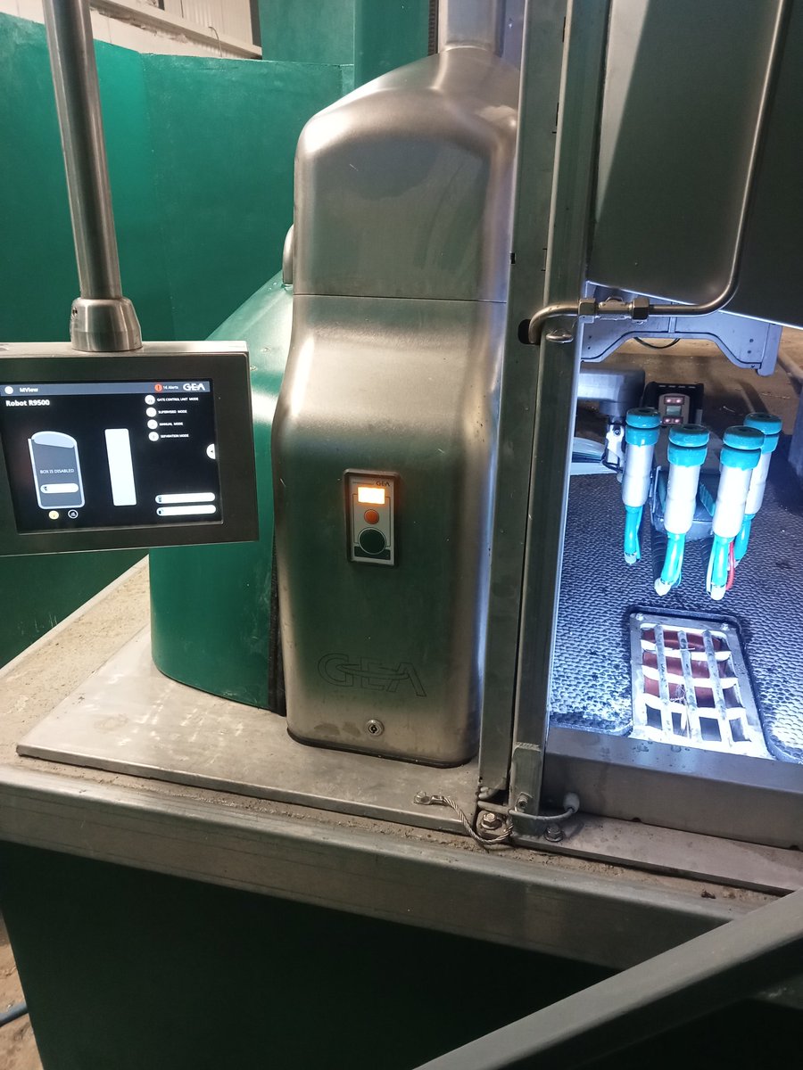 Start Up morning in Co. Kilkenny, some set backs along the way but we got there in the end 👏
Congrats Joanne Cushen and Bridget super looking setup 🐮 🐮