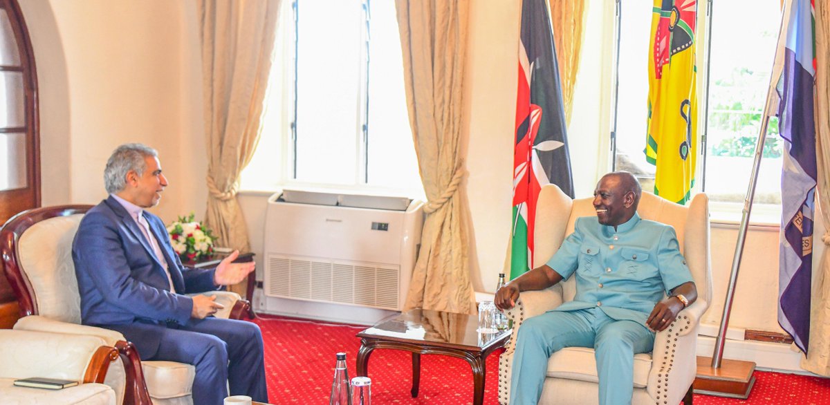 WilliamsRuto's tweet photo. Bid farewell to Iranian Ambassador to Kenya, Dr. Jafar Barmaki, State House, Mombasa. https://t.co/ApsU9GBWhj