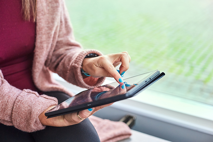 6.11. klo 10-11, Ole kuulolla! Viritä radiosi taajuudelle 92,8 MHz (Joensuu) ja kuuntele mistä on kysymys digirohkeudessa ja -osallisuudessa. Keskustelu käynnistää Rohkeasti Digiä! -tapahtumaviikon. Lue lisää koko viikon ohjelmasta ja osallistu: sotydigi.fi/tapahtumat/