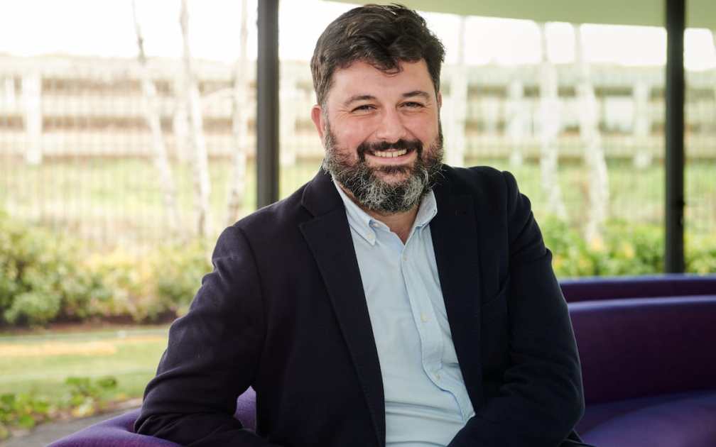 🌐 El metaverso promete innovación, pero también trae riesgos de ciberseguridad. La seguridad debe abarcar tecnología y regulación. 💻 Aprendamos de errores pasados. Por Ignacio Arrieta, Director en VMware. #Ciberseguridad #Metaverso

news.vmware.com/es/in-the-news…