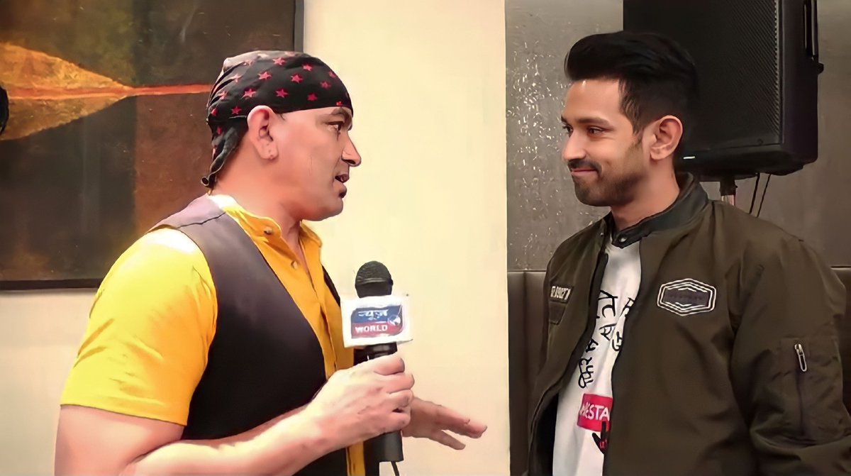 Deepsingh_page3's tweet image. Interview time with amazing actor @VikrantMassey 
#InterviewTime #Bollywood #Actor #VikrantMassey #12ViFail #Page3Life #Page3Journalist