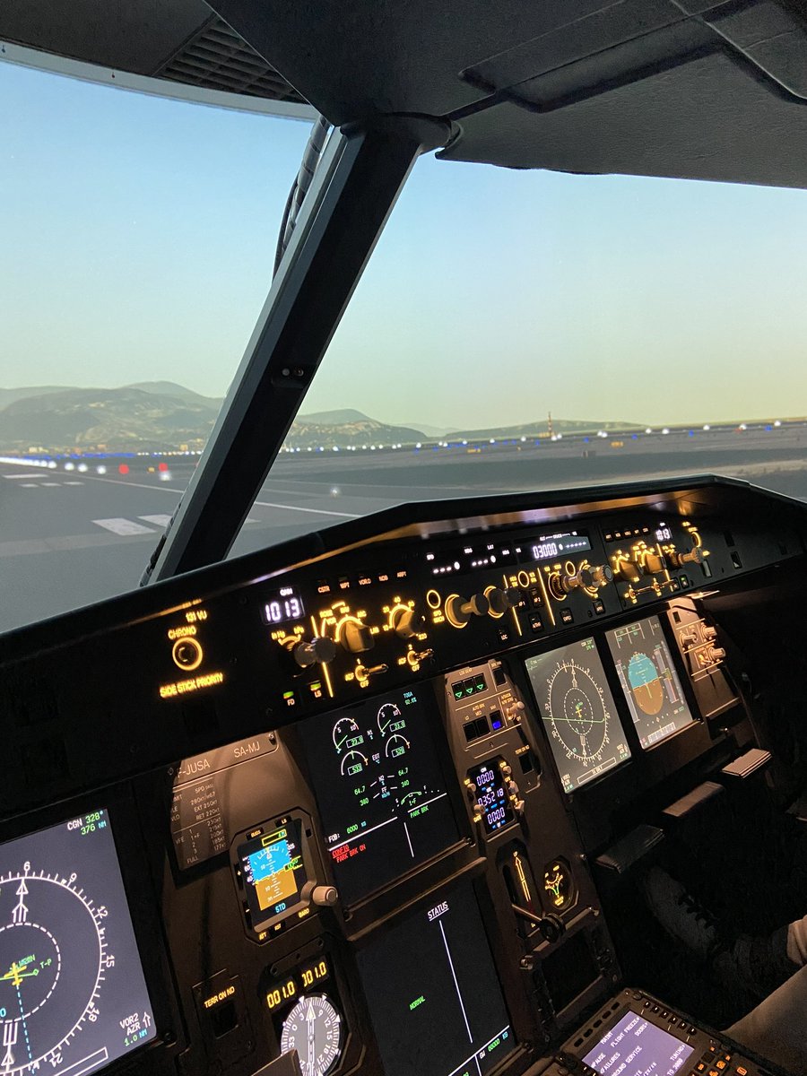 Les Cadets français 2023 sont à Paris pour 4 jours de visites ✈️ un programme chargé avec notamment une visite du <a href="/BEA_Aero/">BEA ✈️ ⚙️🔬🇫🇷</a>, du CCO <a href="/transaviaFR/">Transavia</a>, une fresque aéro avec <a href="/_CapSurLAvenir_/">Cap Sur l’Avenir</a>, une visite de la tour de CDG, 4h de simu A320,… Suite ajd  avec la visite de CDG <a href="/GroupeADP/">Groupe ADP</a>