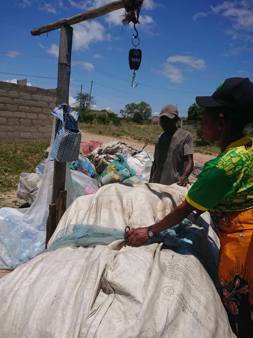 Chatafisha's tweet photo. 🎉 Celebrating a whooping 578kgs of the second batch of offset! Our waste pickers earn as they clean, empowering communities &amp; protecting the environment. Together, we're building a sustainable future. 🌱♻️ https://t.co/bQCLx2LONS