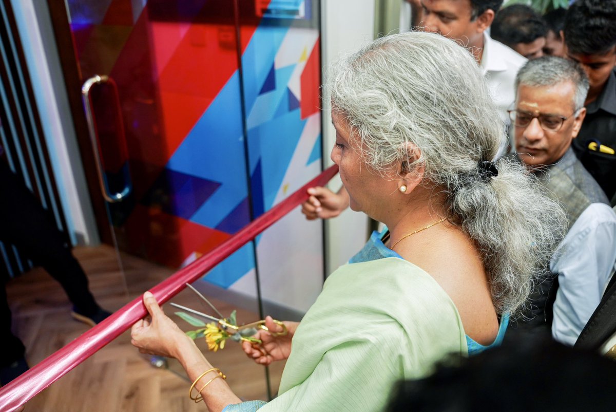 FinMinIndia's tweet photo. Union Finance Minister Smt. @nsitharaman inaugurated the  State Bank of India @TheOfficialSBI Branch in Trincomalee, today, during her official visit to Sri Lanka. 

H.E. Mr. @S_Thondaman, Governor of Eastern Province, Sri Lanka; Shri Gopal Baglay, India’s High Commissioner to Sri Lanka, and Chairman @TheOfficialSBI Shri Dinesh Khara were also present at the inauguration.

After inaugurating the branch, FM Smt. @nsitharaman appreciated that SBI, with its 159 years of significant presence, is the oldest bank in Sri Lanka and continues to grow its business at home and abroad. 

During the Sri Lankan economic crisis, SBI's presence in Sri Lanka paved the way for a smooth extension of Line of Credit worth $1 billion by the Govt of India to Sri Lanka.

Besides, SBI Sri Lanka continues to play vital role by supporting corporates in international trade.

SBI in Sri Lanka continues to scale up remittance through a robust #DigitalPlatform via SBI Sri Lanka YONO app and online banking, in addition to the in-branch operations. (1/2)