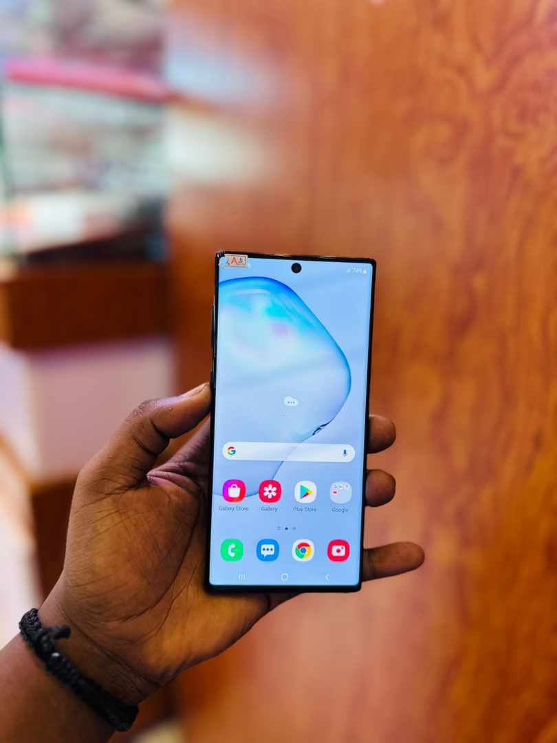 domazzo4neworld's tweet photo. Whats cheap in your language??
#Note10 galaxy Sumsang
📌256GB storage
📌12GB RAM
📌3500mAh
📌📌Price 700 Ugx
WhatsApp us via https://t.co/4Q3R1AB1Kq
Or
Locate us at Pioneer mall shop no. PA13
#Domazzophones https://t.co/RAkcC6YOph