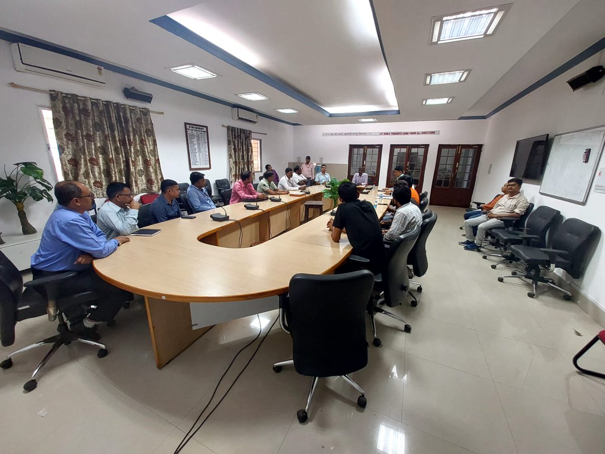 srdpockp's tweet photo. #VigilanceAwarenessWeek #ser
Under Celebration of Vigilance Awareness Week, Vendor/Contractor Meet has been successfully organised in the presence of Dy. CVO/M&amp;EL/GRC, APO/CKP, SEM/CKP and their concerned supervisor in the Engineering Meeting Hall on 02/11/2023. https://t.co/GHW4PsWn1w