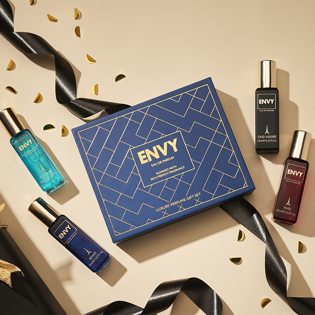 As you indulge your senses with the new Envy perfume gift pack for men. Introduce a symphony of fragrances as you indulge your senses with Envy's latest perfume kit. Offering an array of unique scents that are perfect for every individual . . . #Envy #festive #fragrance