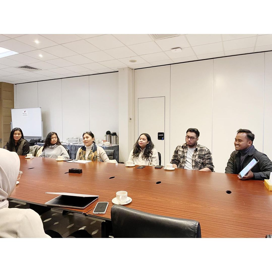 BDFW2022's tweet photo. Majalabs and Drezzo explain Indonesia's potential to become the center of digital fashion development in Asia through Bali.

#majalabsgoesglobal #drezzo #web3 #digitalfashion https://t.co/Q1CykrQbiS