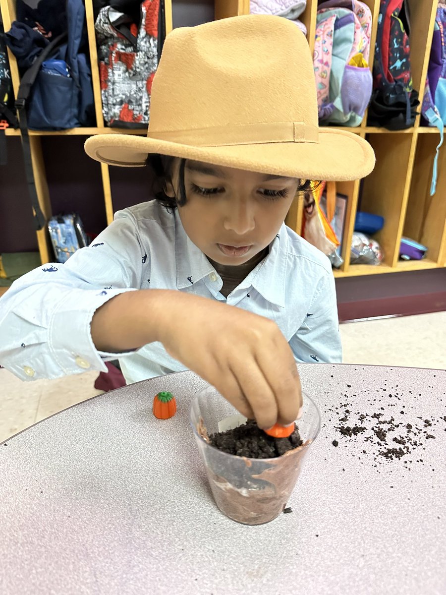 Fall baking activity- pumpkin patch dirt cups 🎃🍂