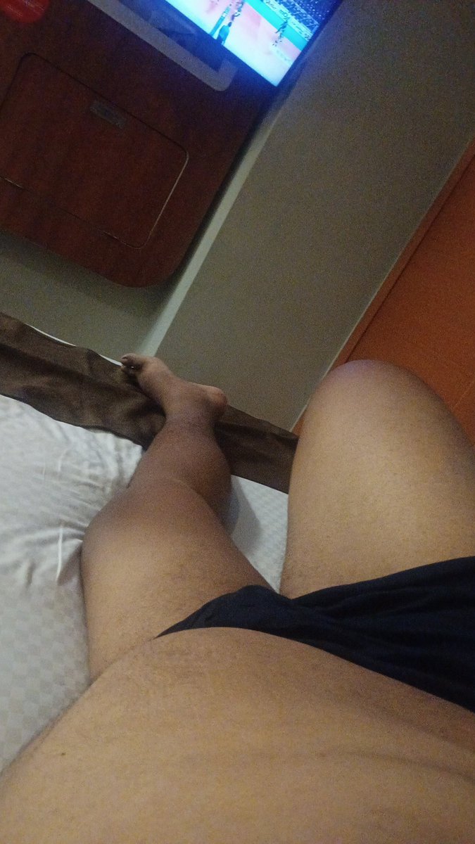 Satria22222's tweet photo. Surabaya panas banget numpang ngadem sendirian, ada yang mau nemenin gak nih
T chubby 
#gaysurabaya https://t.co/U1eAK8dCi3