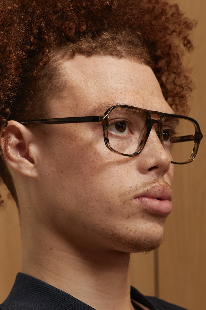 Spectacles as individual as YOU. Choose from a wide variety of statement spectacles, in an array of colours and styles that compliment your personality, outfit and mood.