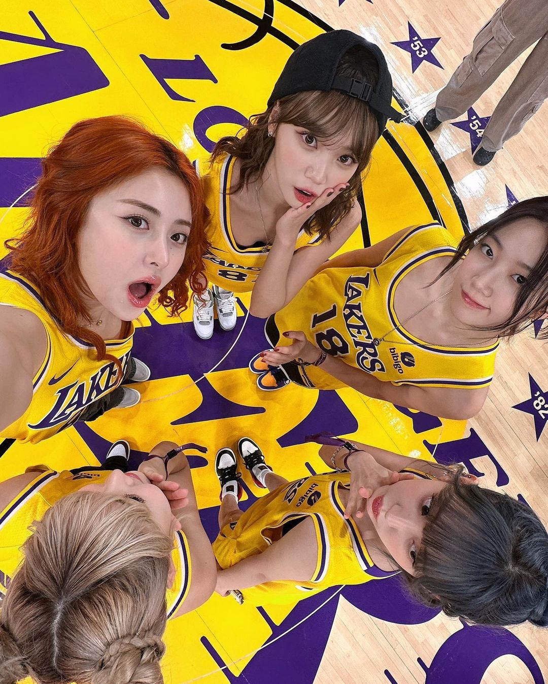 チェウォンLakers LE SSERAFIM chaewon ユニフォーム チェウォンLakers LE SSERAFIM chaewon ユニフォーム LE