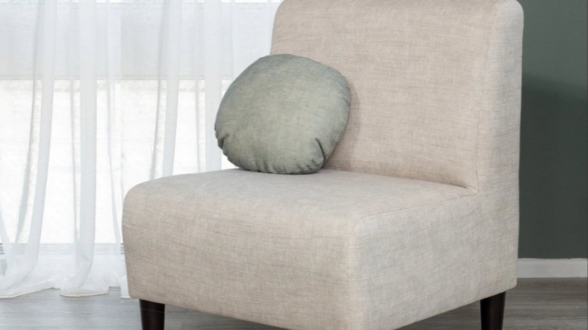 lizadcruz1987's tweet image. Enhance your home decor with the elegance of sheer curtains! Explore our blog to find four easy and stylish ways to incorporate sheer curtains into your living space. Transform your home with a touch of sophistication today! bit.ly/47hvS9i

#sheercurtains #windowcovering