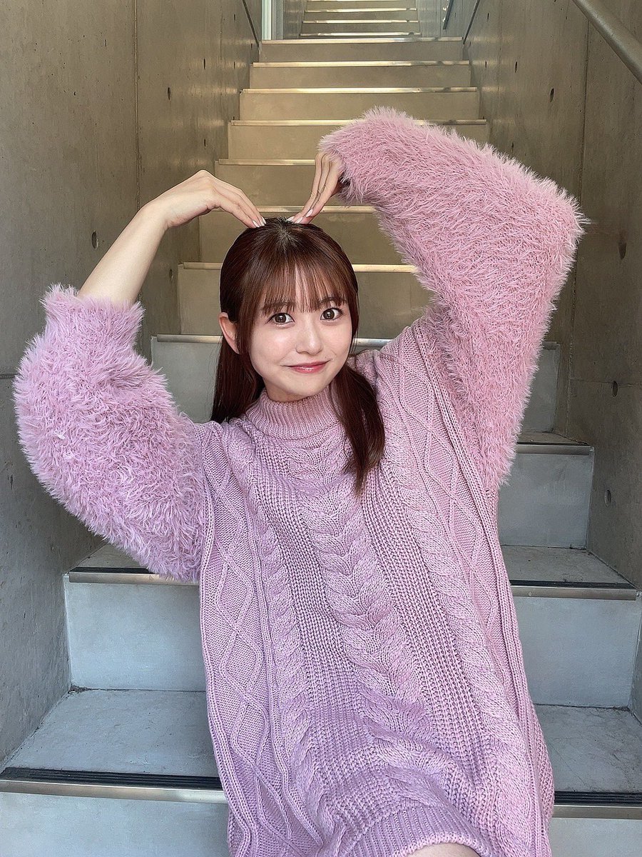 hinaho_0303's tweet photo. ニットの季節だ🧶 https://t.co/0RxN7JHkXJ