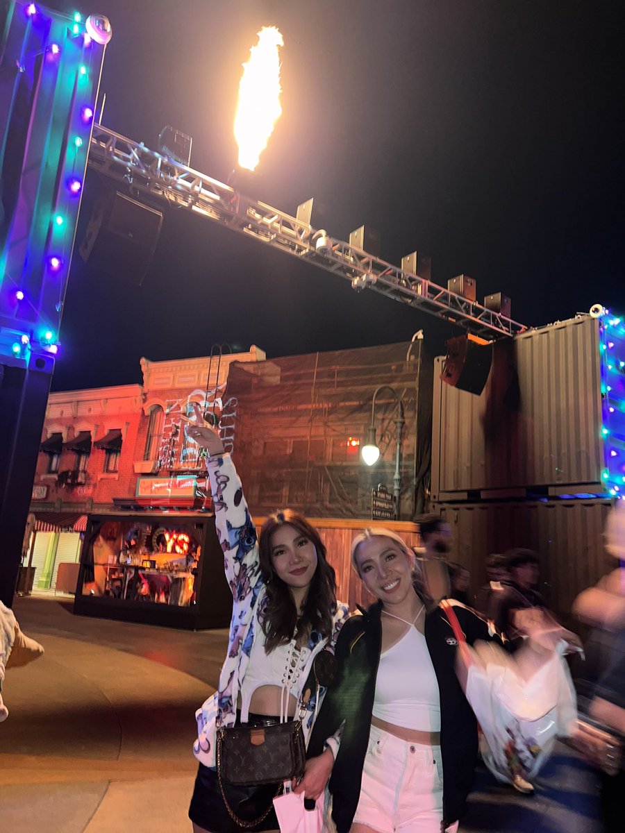 4thimpactMylene's tweet image. No place I’d rather be @UniStudios 👻🎃🇺🇸

See you guys on our first ever US Tour Concert this coming November 17&amp;amp;19.. for tickets visit 4thimpactgroup.com ♥️
#4thimpact #universalstudioshollywood #halloween2023 ✨