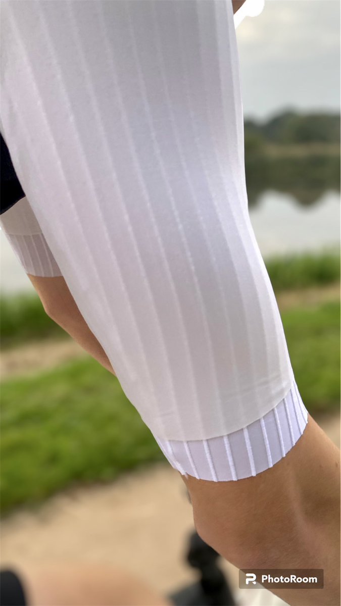 aerocyclinggear's tweet image. Aero Baselayer may or may or have recently gained two world records this week 🤫
#jeffreyhoogland #worldrecord #sockdoping #trackcycling #cycling