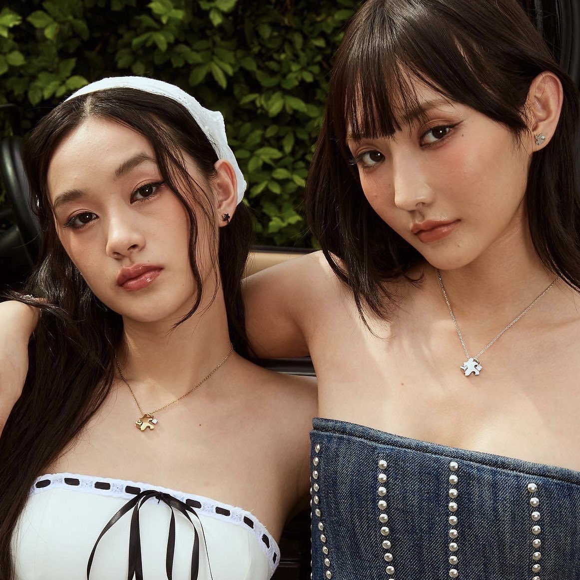 เปิดตัวคอลเลคชั่น Puzzle Bond 🧩 สองสีสองสไตล์ที่ทุกคนรอคอย⛓️⚡ครั้งแรกของวาลิเชนกับดีไซน์⁣จิวเวลลี่รูปจิ๊กซอว์ที่น่ารักและพิเศษสุดๆ เพราะคอลนี้เราตั้งใจออกแบบมาให้ใส่ประกบคู่กันได้ 🤜🏻 🤛🏻 เอาไปใส่เดี่ยวๆ ก็สวย ใส่เป็นคู่กับเพื่อนหรือคนรักก็เก๋ น่ารักสุดๆ ค่ะ🧡⁣