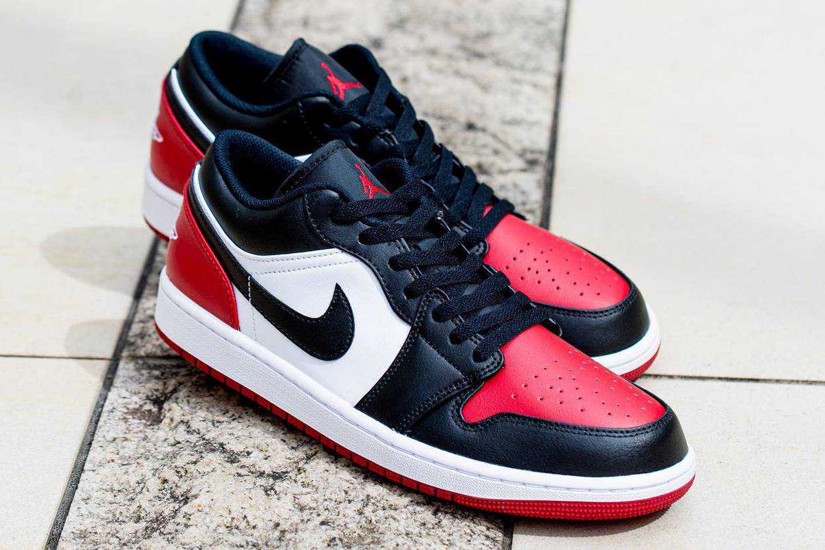 snkrdunk_jp's tweet photo. ❤️‍🔥 #スニダンコラム 公開❤️‍🔥

今回はサイズによってはお得に購入できる👛
定価以下の「#エアジョーダン1」を特集🔥

#SatinBred や #BredToe もラインナップ⚡️

#スニダン でもっと見る👀✨
https://t.co/ZVqfE6tkfs

#Nike
#定価以下 https://t.co/9Tm8xA7Oap