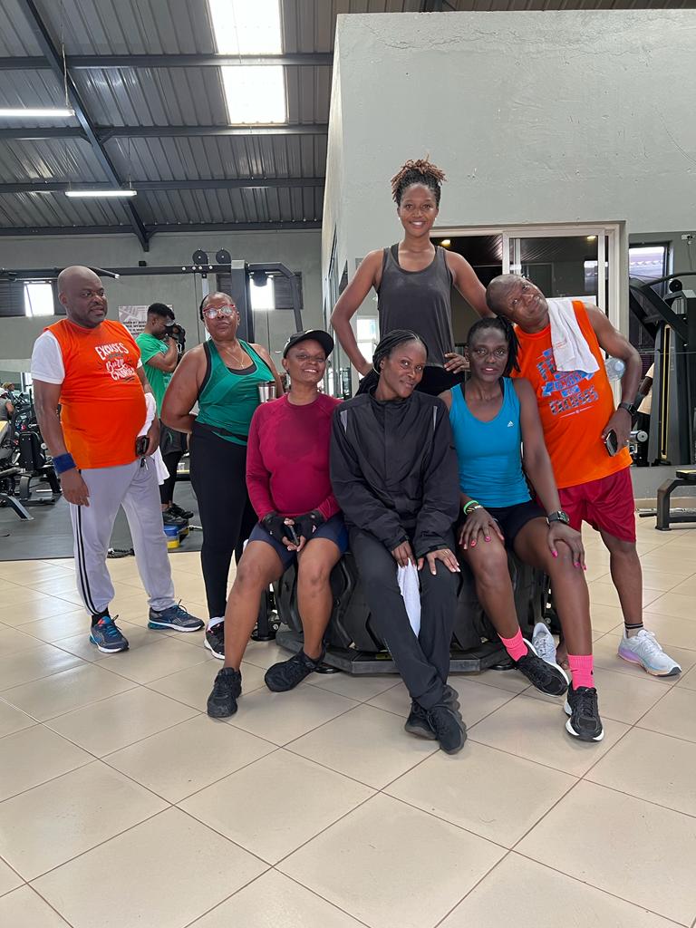 CeonFitness's tweet photo. Some of the early morning spinning class members.
See you Friday morning.
#ceonfitness https://t.co/RS0xI80Up3