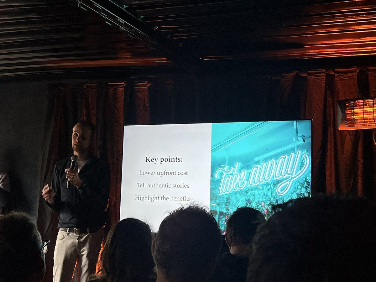 Great talk from <a href="/theovdzee/">Theo</a> about sustainable marketing #mmnl