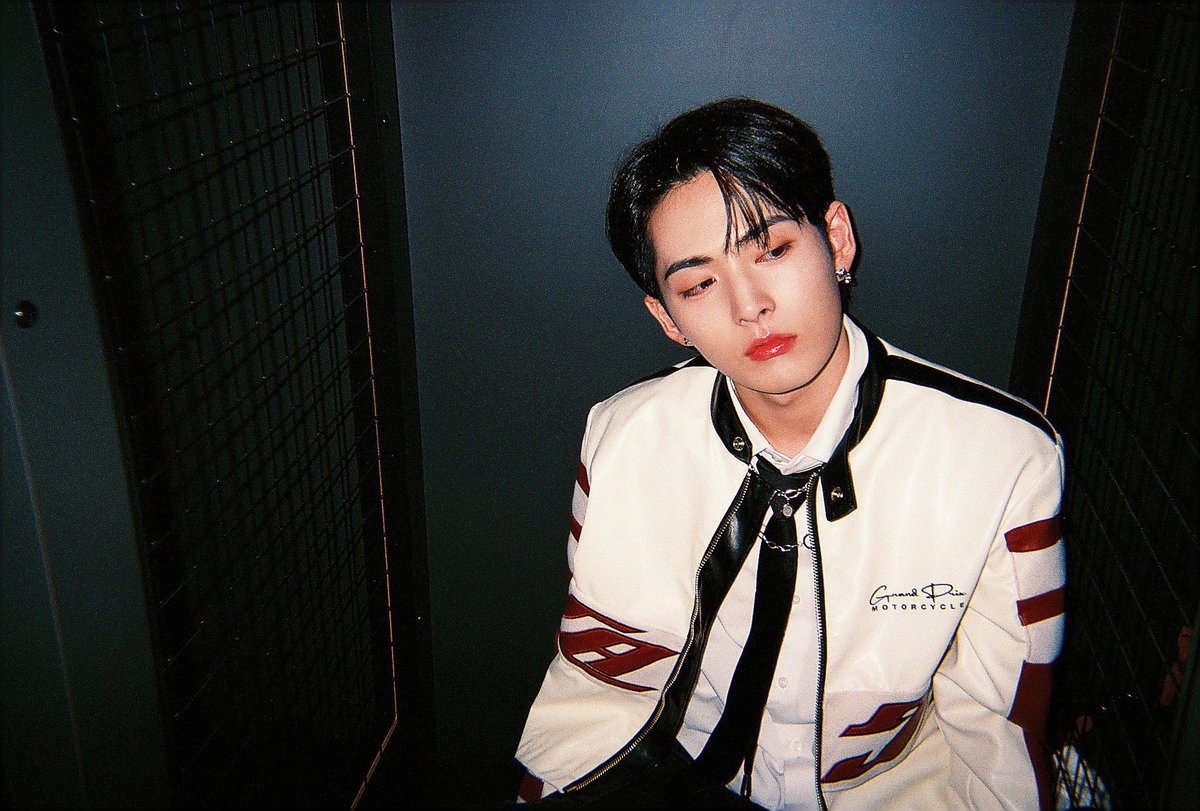 starlight_tokyo's tweet image. 📸𝐀𝐑𝐓𝐈𝐒𝐓 𝐒𝐄𝐂𝐑𝐄𝐓 𝐏𝐇𝐎𝐓𝐎🤫

photo by. @LUN8_JP

#SLT2023 #LUN8 #ルネイト #루네이트