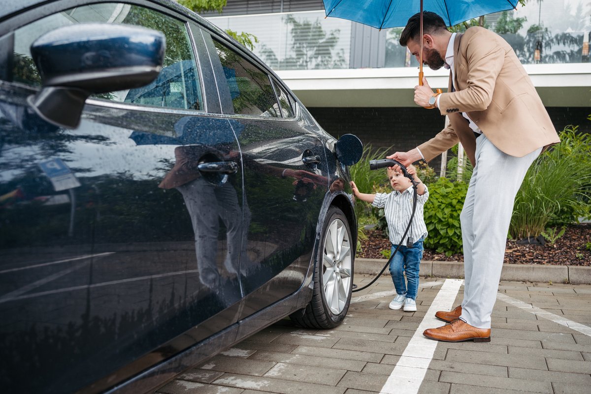 GeniePointEV's tweet photo. Are you new to the world of EV or know someone who is? We have just the thing...๐
Earlier this year, we compiled the 'Ultimate Guide for New EV Drivers' - find our best tips and tricks here: https://t.co/Hv0uc2bKHN
#NewEVDriver #EV #EVCharging #GeniePoint https://t.co/zD0liXXiym