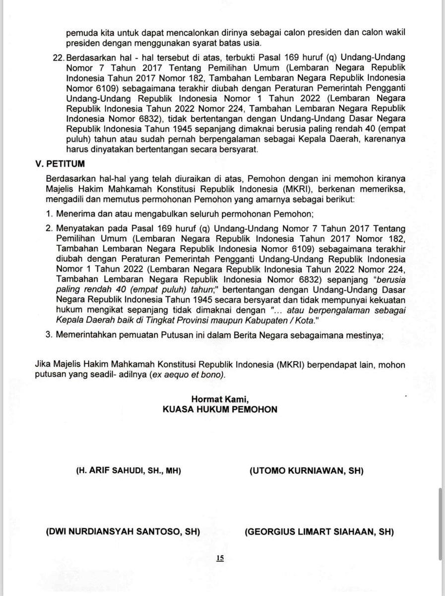 Gus_Raharjo's tweet photo. Gugatan Almas Janggal ..?? 
.
.
Terus kawal meski mustahil ada Keadilan di Mahkamah Konstitusi, tapi setidaknya kita Sudah berusaha mencegah Yang tidak sesuai Dengan Hukum dan melanggar Aturan . 

Pak @Jokowi Apa Bapak Akan terus membiarkan..?? 
 Kecurangan ini dilakukan sebelum pertandingan dimulai .🙃