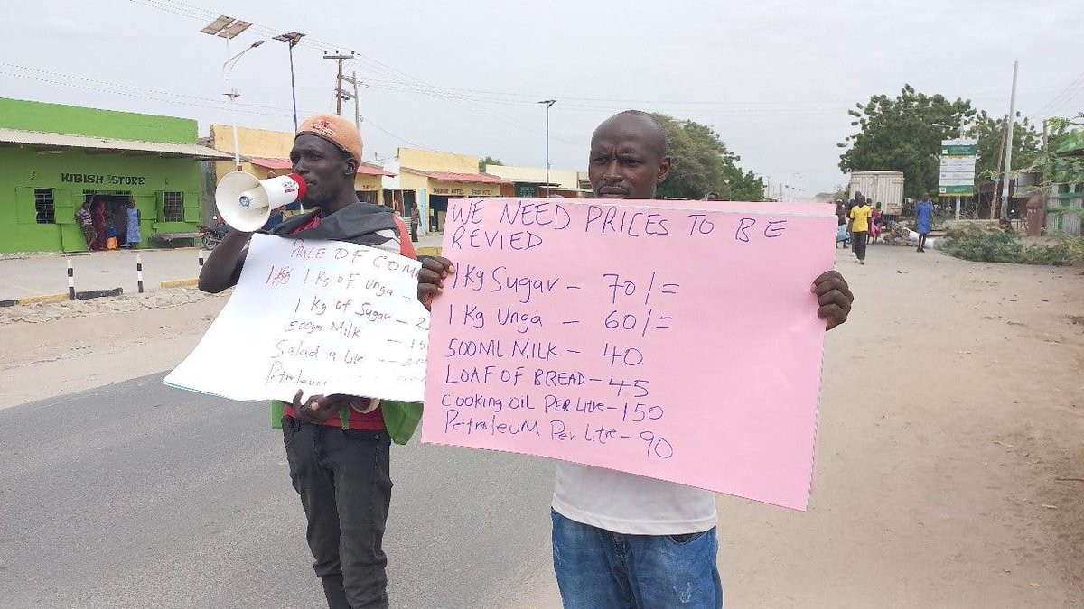 Unbowed_Voice's tweet photo. What will come of us when the mwananchi cannot afford the prices of food? What will come of us when the taxes continue to increase? 
@Article43Rights @UhaiWetu @WomenHRDs @kilimoKE 
#NJAARevolution
#FOODSovereigntyNOW 
#LandFoodandFreedom https://t.co/DfnJ3r4tEG
