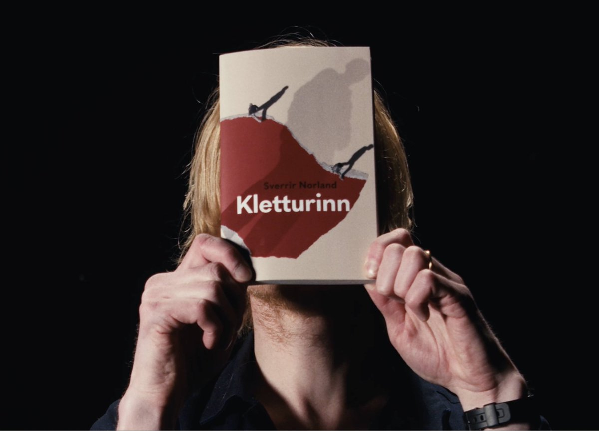 Bókmenntir eru ljós sem lýsir upp heim sem er annars mestmegnis myrkur
Kíkið á Vísir (Vísi!) kl. 11:30.