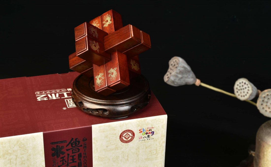 jinzupinfngjuc1's tweet photo. 鲁班锁一一中国传统制造的标志性产品,也是中国传统文化的代表性艺术品!由战国时期著名工匠祖师公输班(因居鲁国亦称鲁班)所发明,老家滕州市是鲁班故里,深为家乡骄傲!
鲁班锁公输造,
古滕国千秋耀;
善治理誉华夏,
冠全球东阳照。
一一 #鲁班锁 #Lubanlock https://t.co/dMWqoeDDTJ