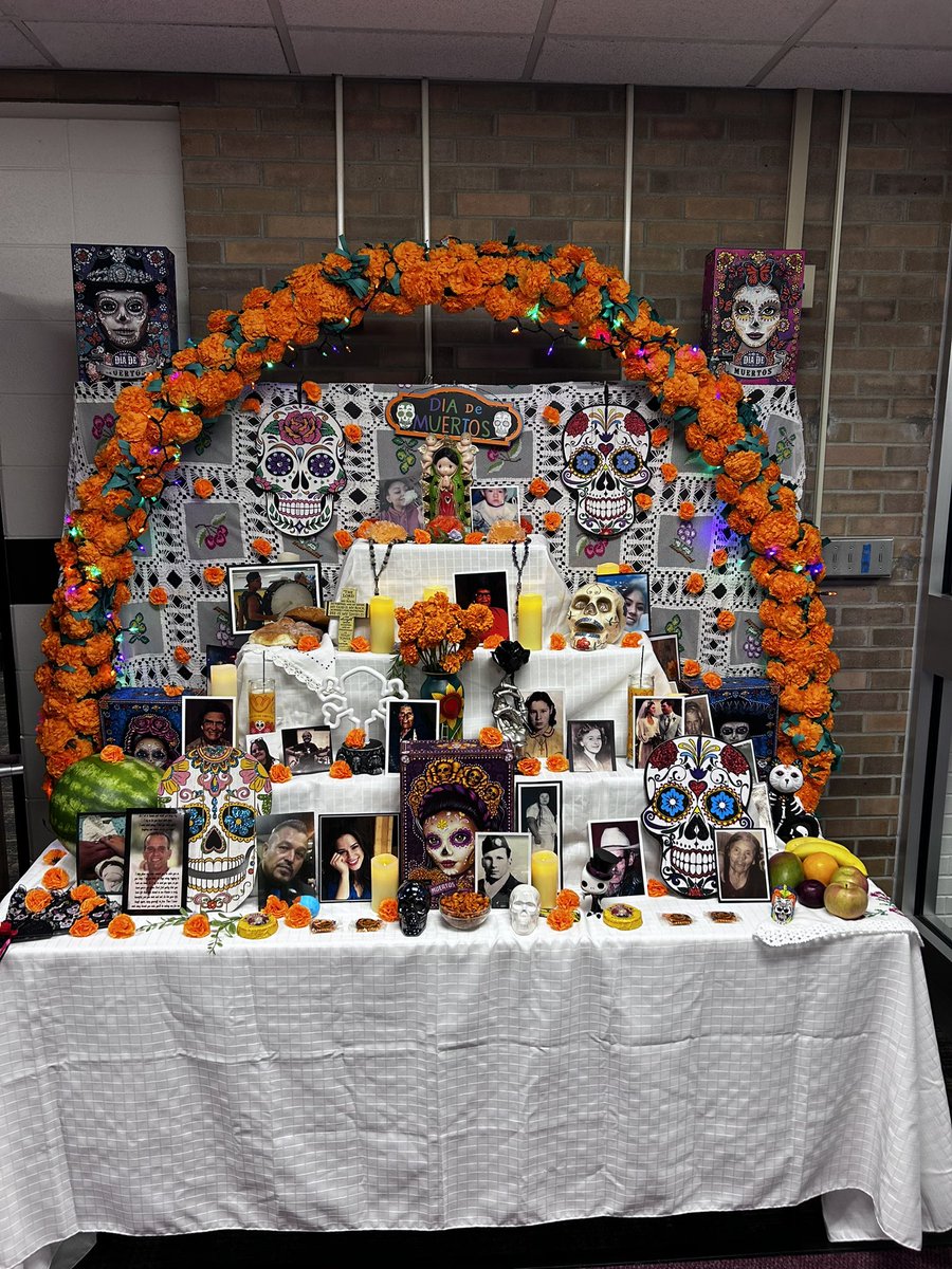 Dis de los Muertos is a holiday celebrated by many Latino families to honor the dead.  Clinton Young Elementary has an amazing display put together by staff and community.
