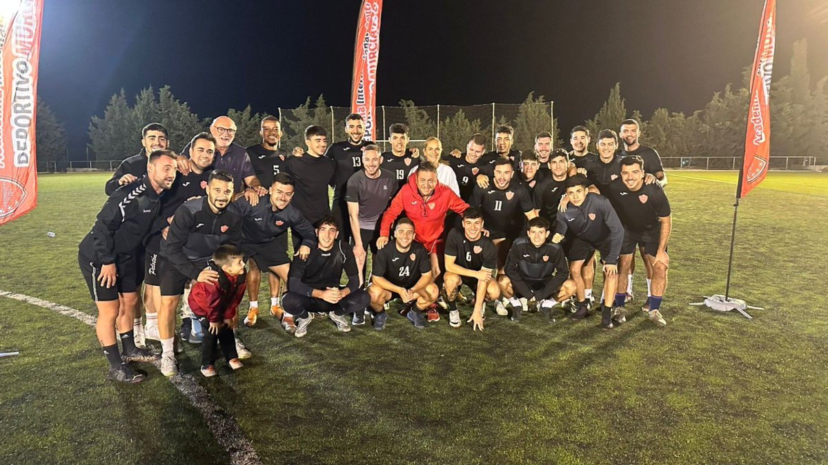 El <a href="/DeporMurciaFC/">DeportivoMurciaFC</a>, de séptima división, se convertirá esta noche en el equipo de una categoría más baja en jugar la #CopadelRey. 

👇 Estos son sus héroes vistos por su entrenador

panenka.org/miradas/quien-…