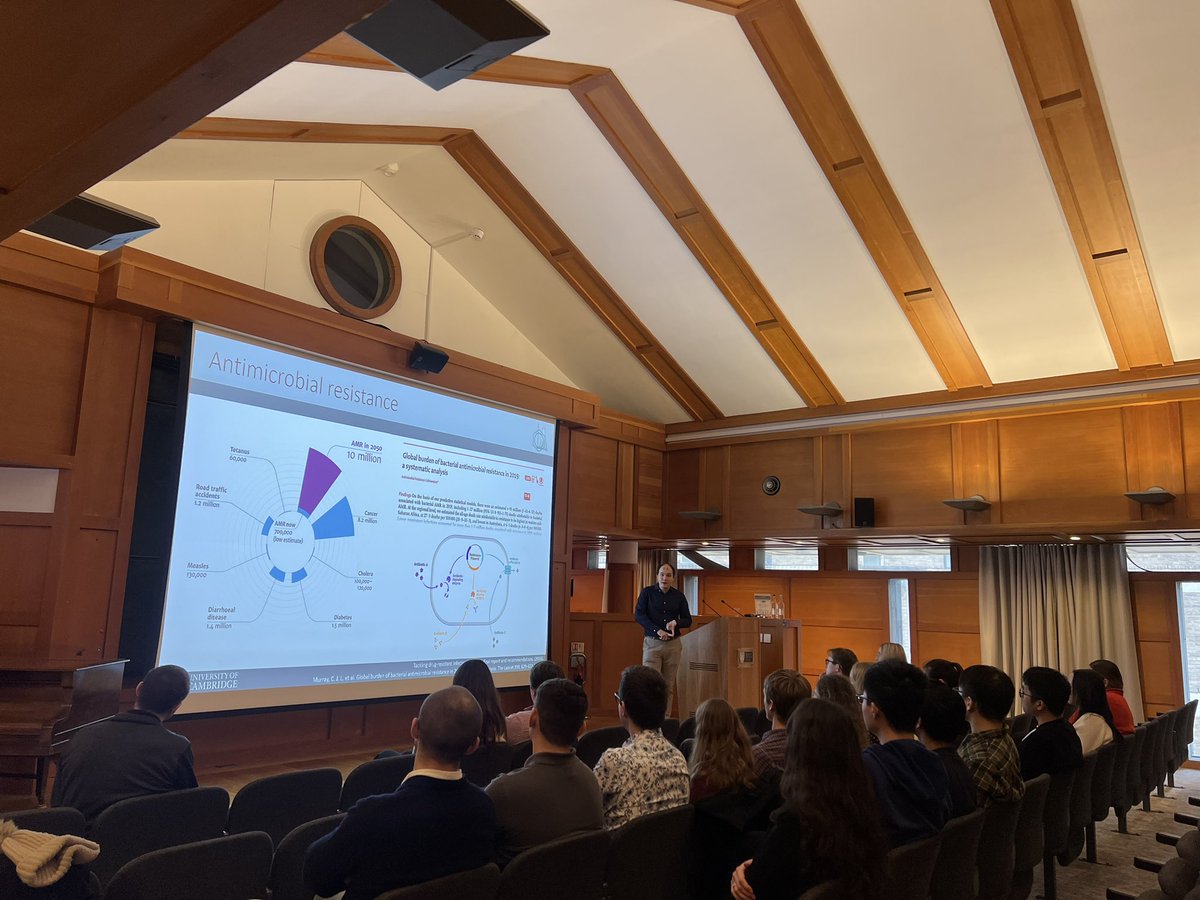 Another successful Spring Group away day - filled with exciting science discussions, group activities and good food! 🧪🥂