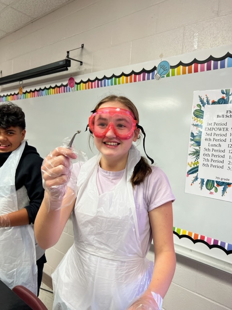 FloresvilleISD's tweet photo. Check it out! Students in Mrs. Raquel Garza's 7th-grade science class dissected frogs after spending a few weeks learning about the human body systems. The students loved the experience and had a chance to see real organs up close! Awesome work! #FISDGreatKids https://t.co/nTeHLV1Bka