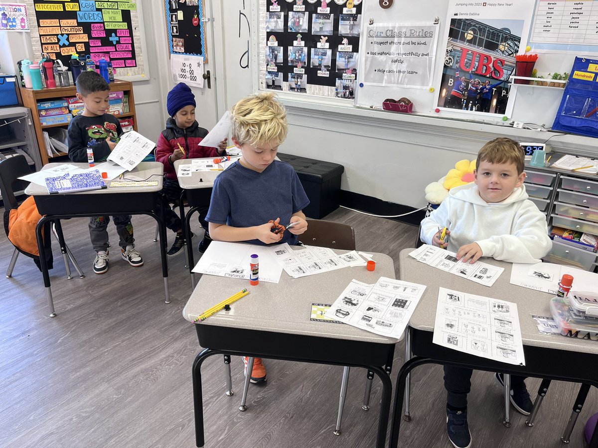 Sorting qualities of what makes up Urban, Suburban, and Rural communities in Social Studies today! 🌆🏡🚜 #TeamGress #SecondGrade <a href="/VS13UFSD/">ValleyStream13UFSD</a> <a href="/WheelerAvenue/">Wheeler Avenue School</a>