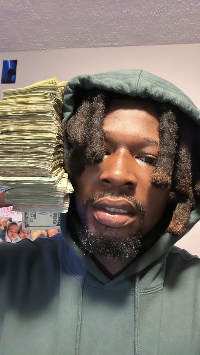 BalvinFrmDaBlok's tweet photo. When you mention young turnt niggas you better mention me ♻️ https://t.co/zPdz4HDY0E