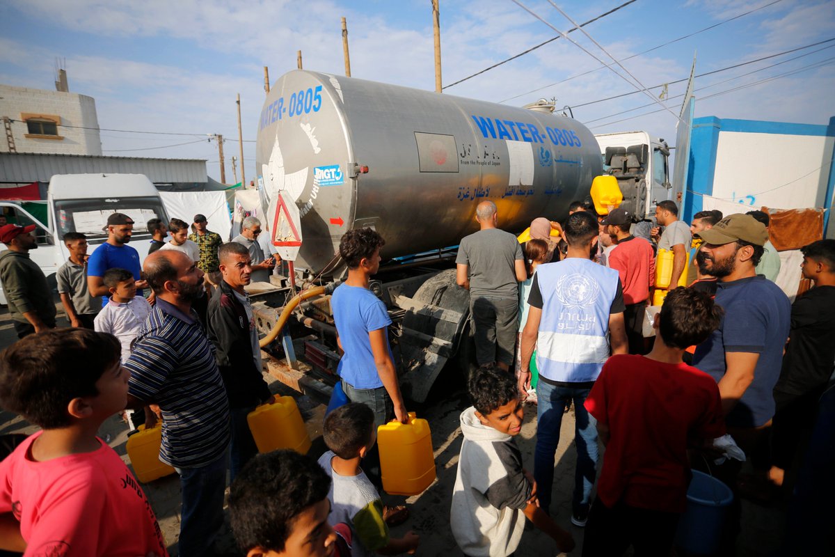 Water is life. Gaza is running out of water, Gaza is running out of life. 

People across the📍#GazaStrip have severely limited access to clean drinking water.

<a href="/UNRWA/">UNRWA</a> is providing clean water - but it is not sufficient to meet the needs of hundreds of thousands of people.
