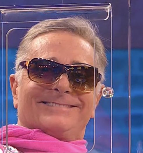 #instagramdown
io che non capisco           io che realizzo
se il problema                    che invece è 
è solo mio                            di tutti