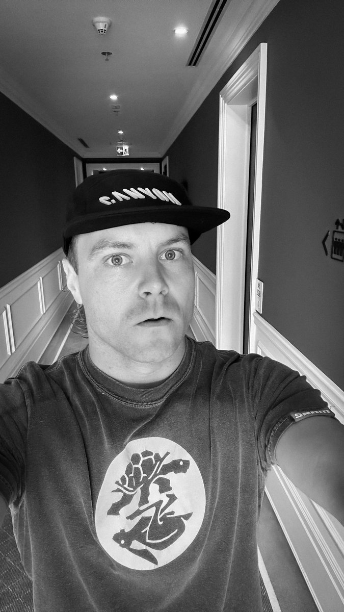 ValtteriBottas's tweet photo. Day 2 of @Movember 

Follow my progress and help me get my Mo back: https://t.co/lNb95nA4Cc

#VB77 #Movember https://t.co/VicAw4Tz5O