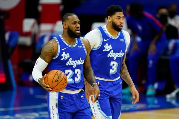 libothy's tweet photo. lakers need to run these jerseys back https://t.co/kFbwtWYdlZ