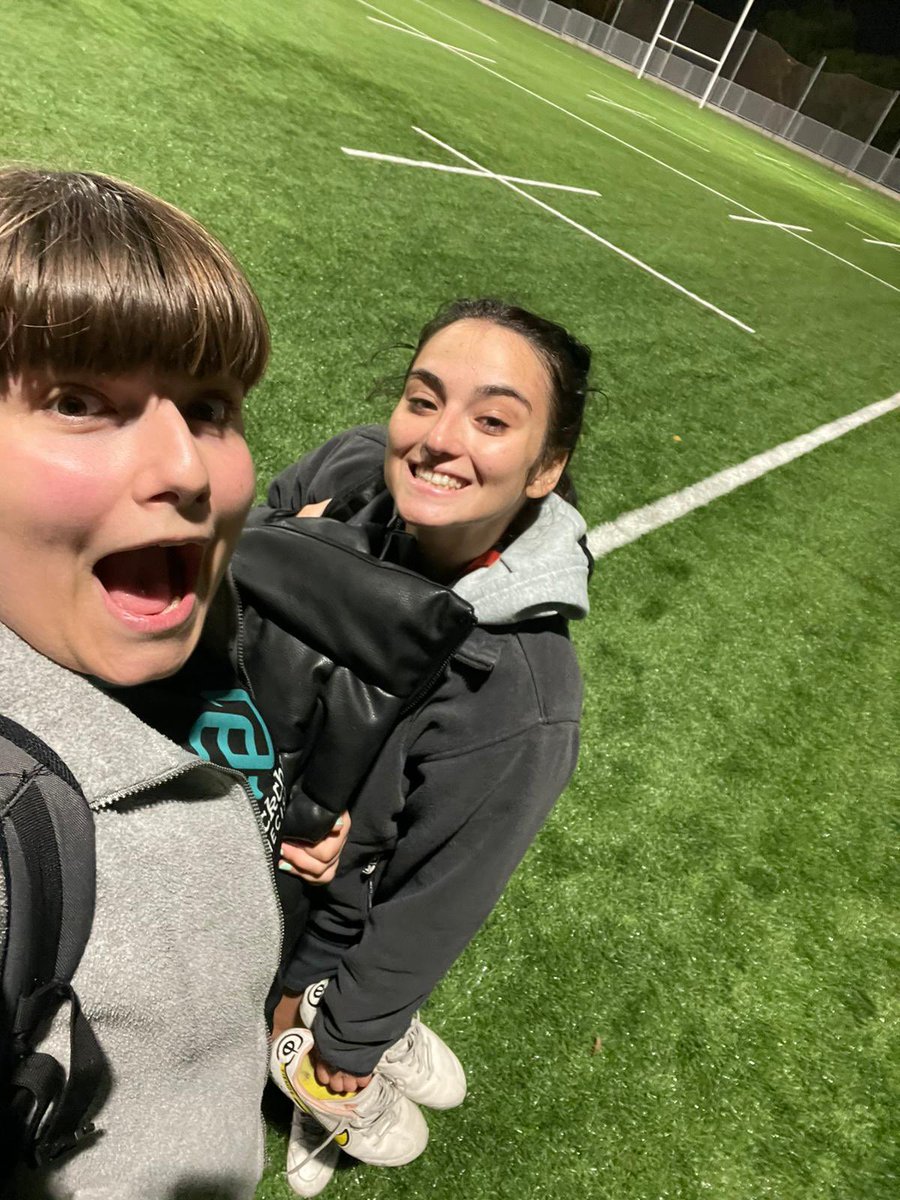 Estas dos tias ahora entrenan rugby juntas y yo no puedo estar más feliz