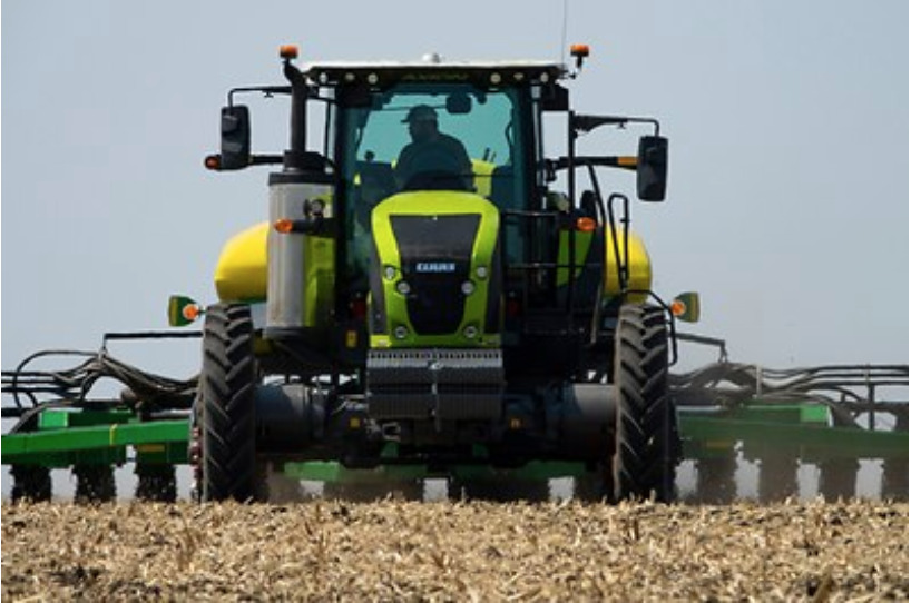 Canada West Harvest Centre wants you to know all the latest CLAAS news!📰 Read the September issue of Harvest Times and learn about latest CLAAS tractor lineup, the newest addition to the DISCO family, and special offers. 👉 tinyurl.com/CLAASHTSEP