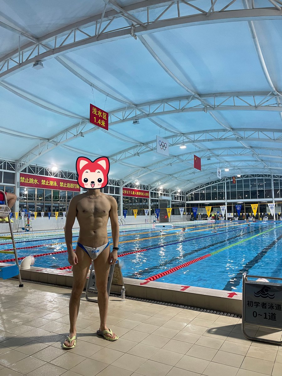 端木教游泳 tweet media