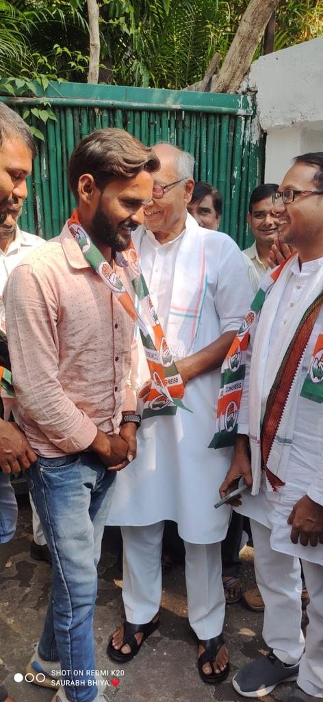 obcmsabha's tweet photo. कांग्रेस की सदस्यता ली आज भोपाल में कांग्रेस के साथ join हुए mp पूर्व मुख्यमंत्री @digvijaya_28 @INCIndia https://t.co/UMi24R3J83