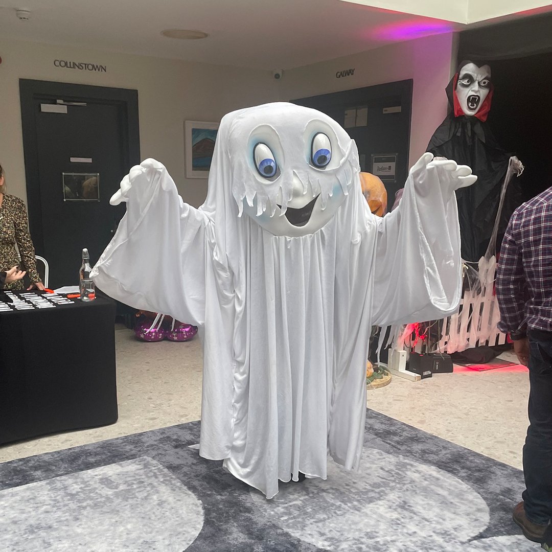 DynamicEventsIE's tweet photo. We had a fang-tastic time hosting a spooktacular Halloween-themed family fun day at the stylish @RadissonBluDublinAir 👻🕷️
#familyfunday #Halloween #CorporateEvents #DublinAirport #RadissonHotels #DynamicEvents https://t.co/8kuk4HE6wM