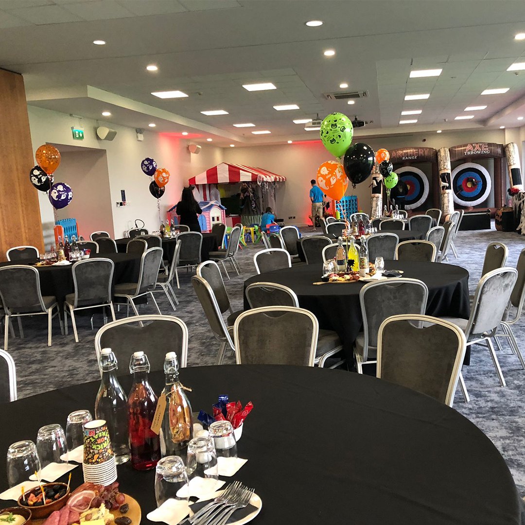 DynamicEventsIE's tweet photo. We had a fang-tastic time hosting a spooktacular Halloween-themed family fun day at the stylish @RadissonBluDublinAir 👻🕷️
#familyfunday #Halloween #CorporateEvents #DublinAirport #RadissonHotels #DynamicEvents https://t.co/8kuk4HE6wM