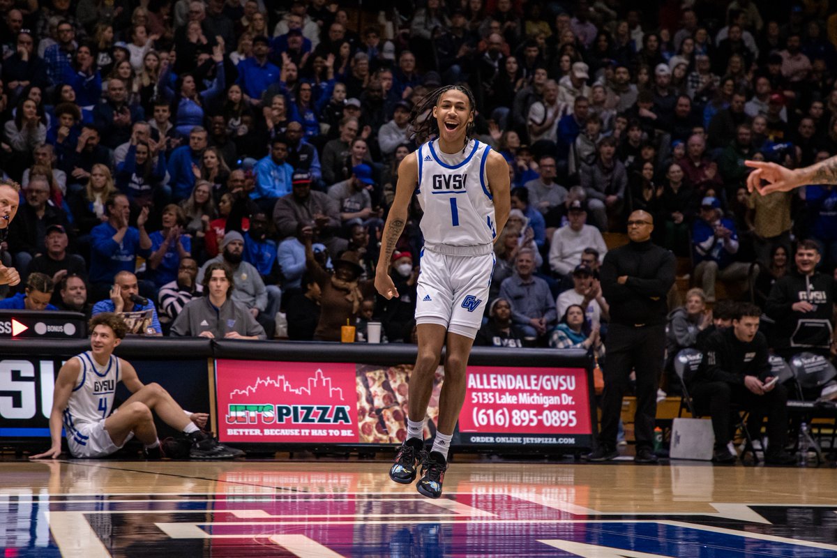 WE ARE BACK 😤

Come out to the GVSU Fieldhouse Arena to see the  Lakers in an exhibition game against Macomb CC!

🆚 Macomb CC
📍 Allendale, MI
🏟️ Fieldhouse Arena
🕕 6:00 PM 

#AnchorUp