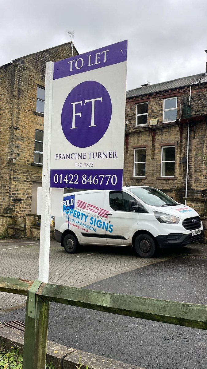 spe_signs's tweet image. Boards bring business! Whether your an agent advertising properties or you just want to advertise your business. We're happy to help. Longacre Estate Agents Yorkshires Finest @WhitegatesHudds and Francine Turner #advertisingboard #newboard #estateagents #boardsbringbusiness